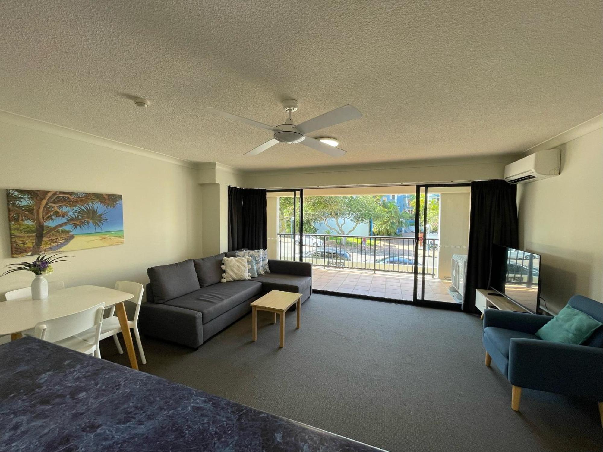 Belaire Place Motel Apartments Caloundra Dış mekan fotoğraf