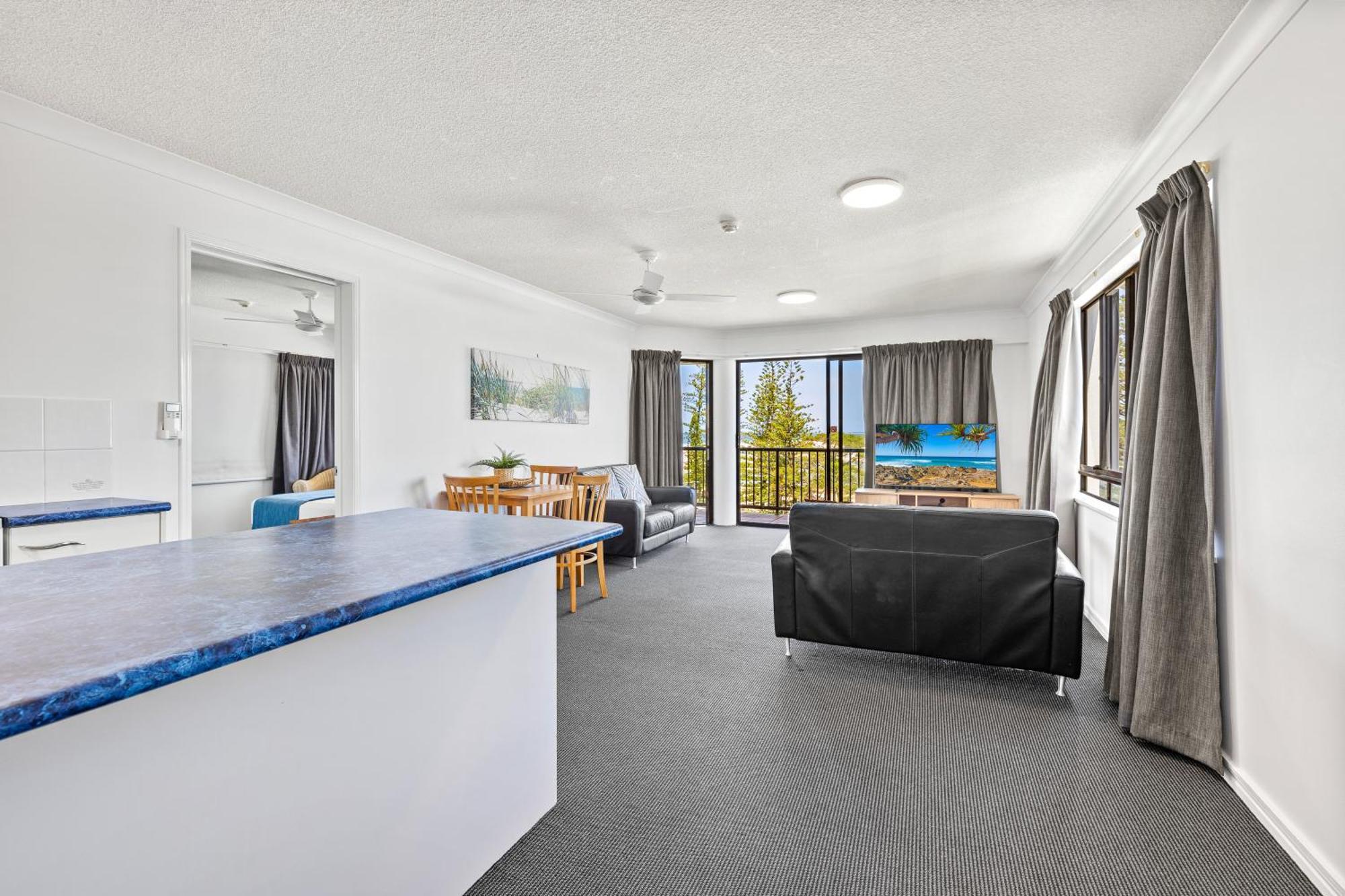 Belaire Place Motel Apartments Caloundra Dış mekan fotoğraf
