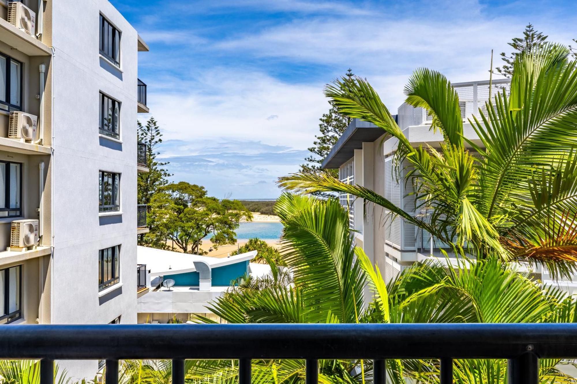 Belaire Place Motel Apartments Caloundra Dış mekan fotoğraf