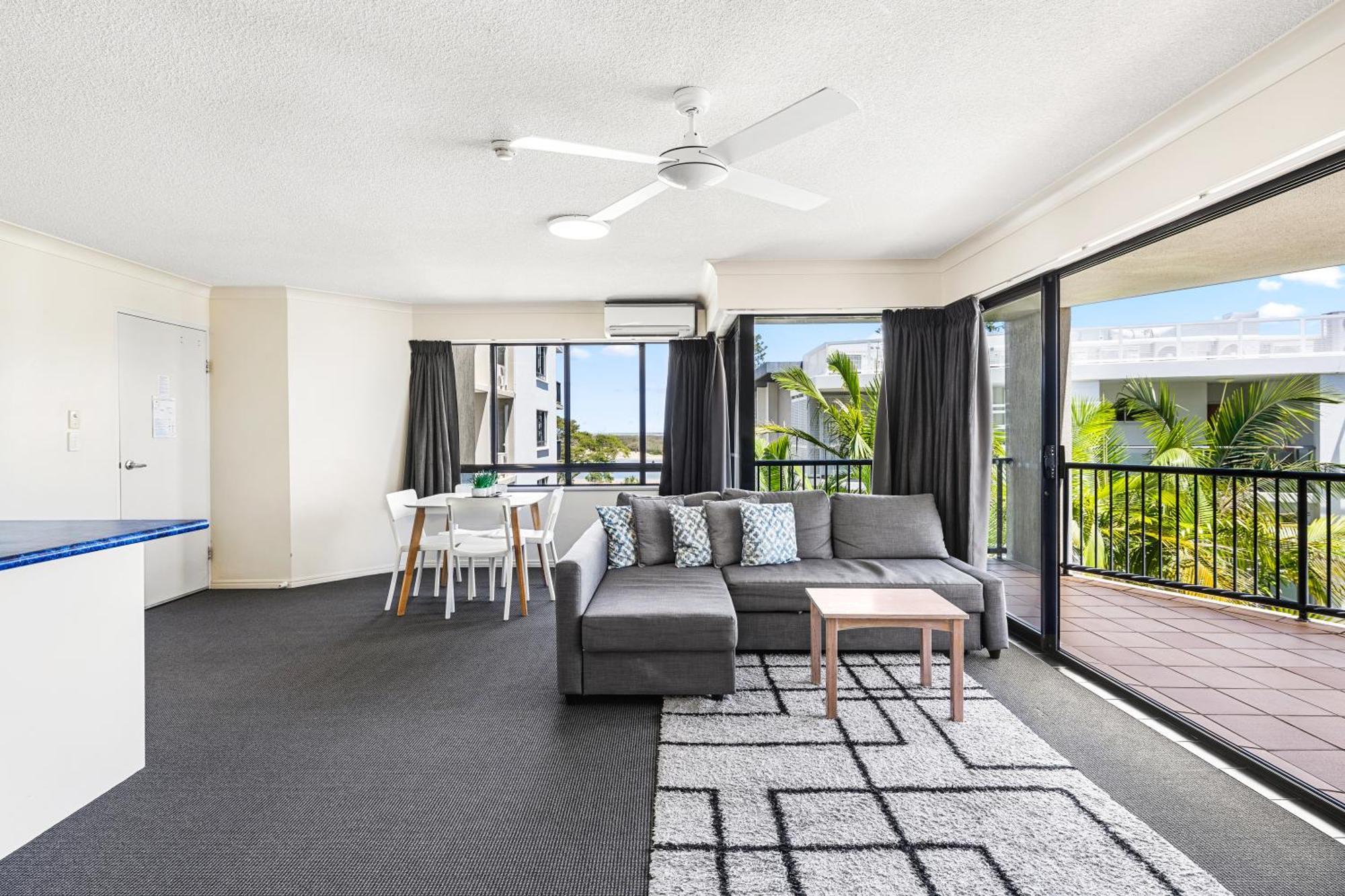 Belaire Place Motel Apartments Caloundra Dış mekan fotoğraf