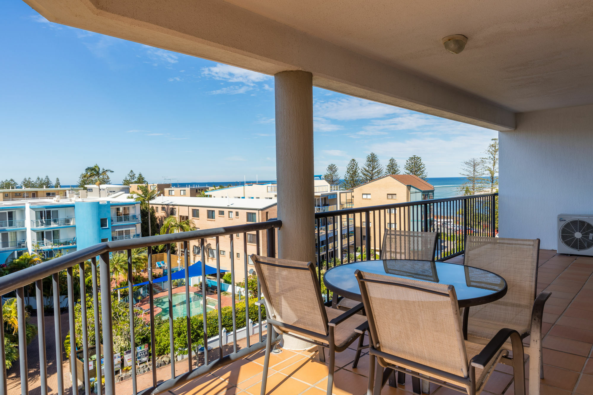 Belaire Place Motel Apartments Caloundra Dış mekan fotoğraf