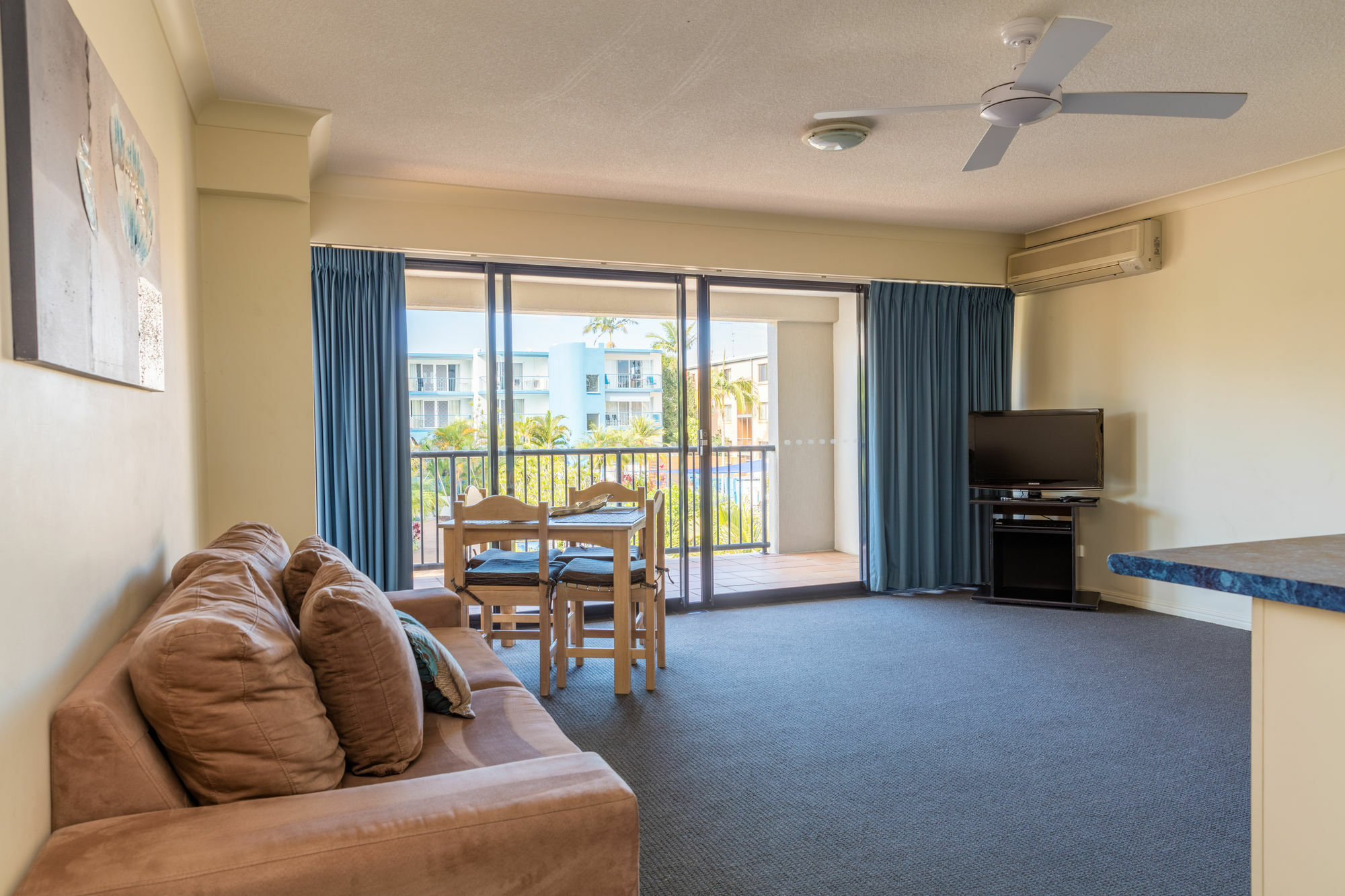 Belaire Place Motel Apartments Caloundra Dış mekan fotoğraf