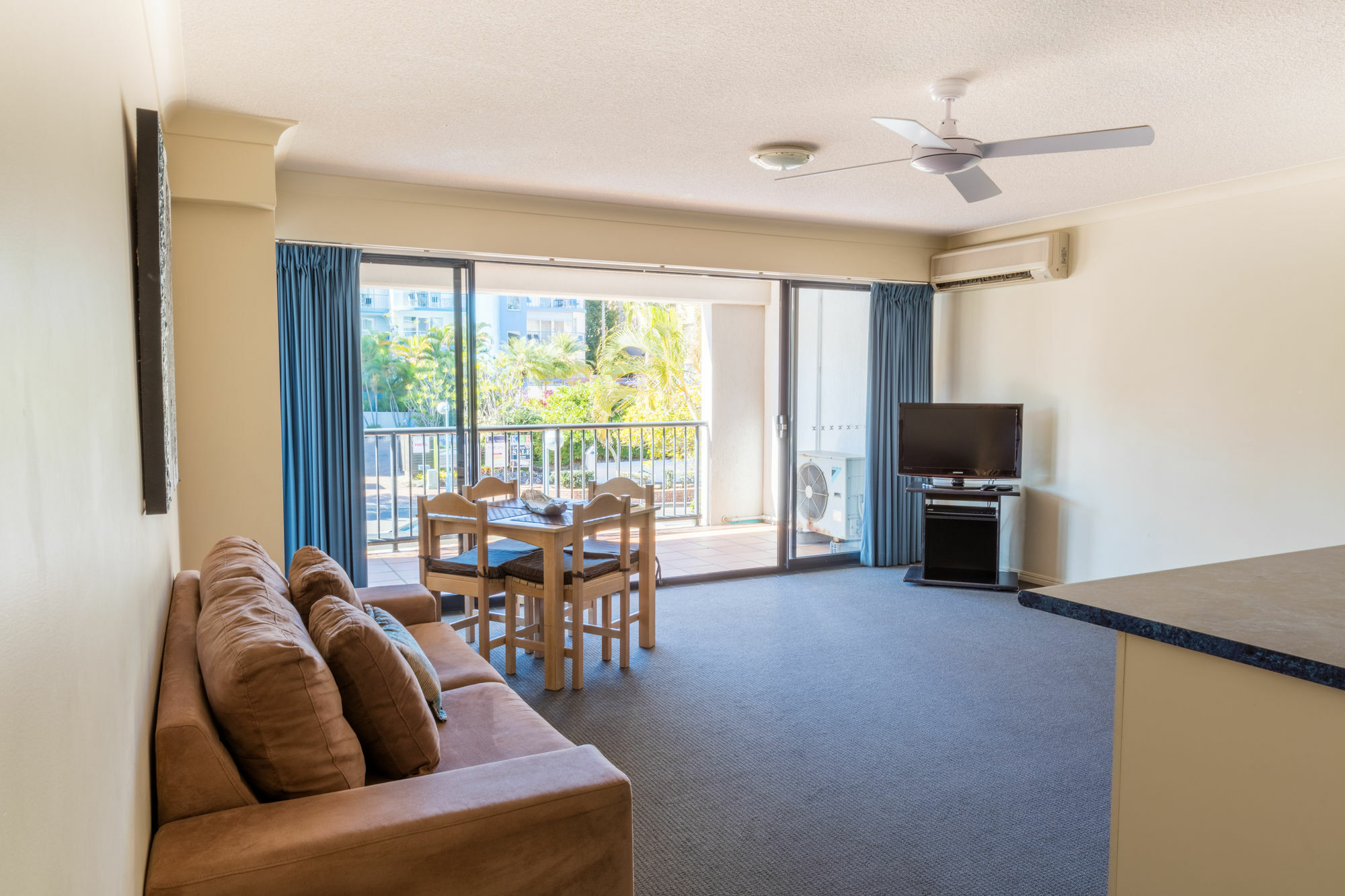 Belaire Place Motel Apartments Caloundra Dış mekan fotoğraf